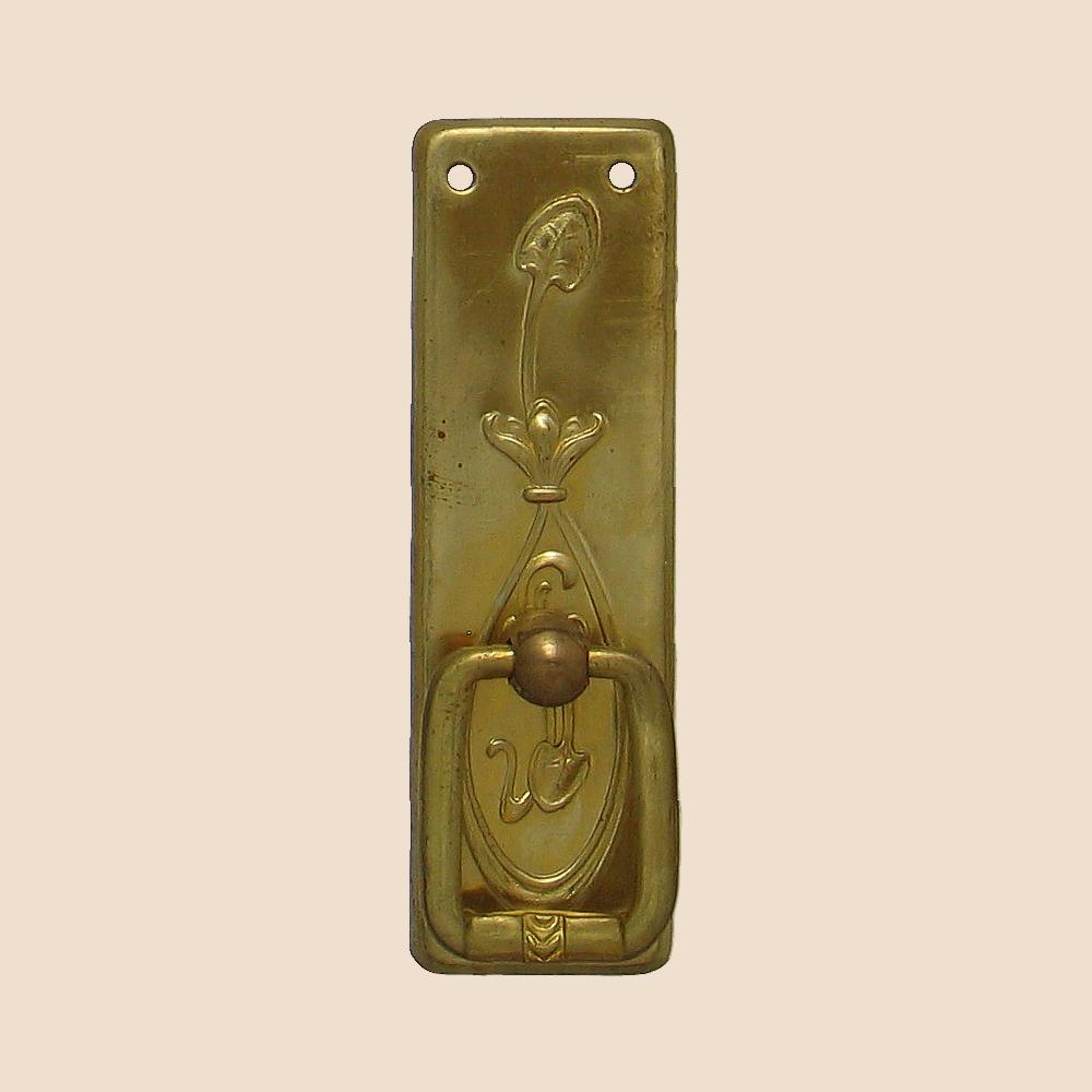 Jugendstil Möbelschild geprägt Messing MPA 24 x 80mm mit Griff Serie JU012 Bild1