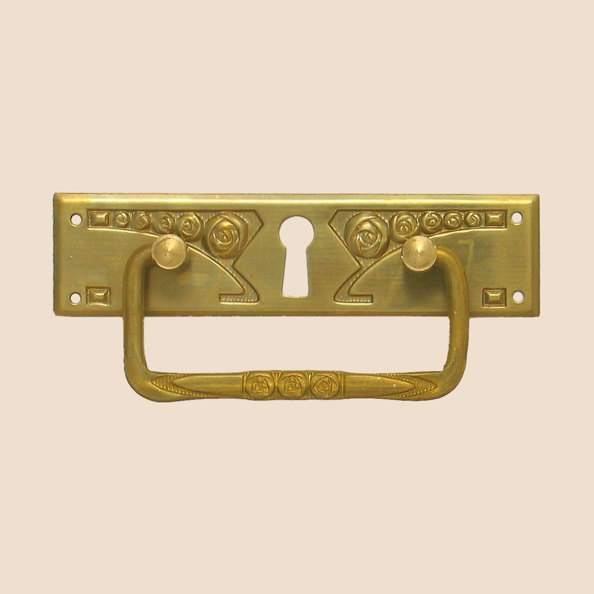 Jugendstil Möbelschild geprägt Messing MGL 98 x 25mm mit Griff und Schlüsselloch Serie JU011 Bild1