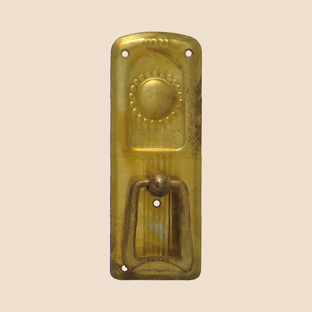 Jugendstil Möbelschild geprägt Messing MMA 29 x 80mm mit Griff Serie JU007 Bild1