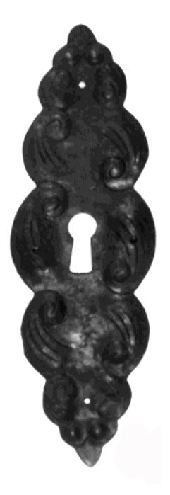 Schlüsselschild Hochkant mit Schlüsselloch, Messing glänzend, 35 x 95 mm der Serie BA027 Bild1 Barock Schlüsselschild 35 x 95mm mit Schlüsselloch, Messing glänzend Serie BA027 Bild1