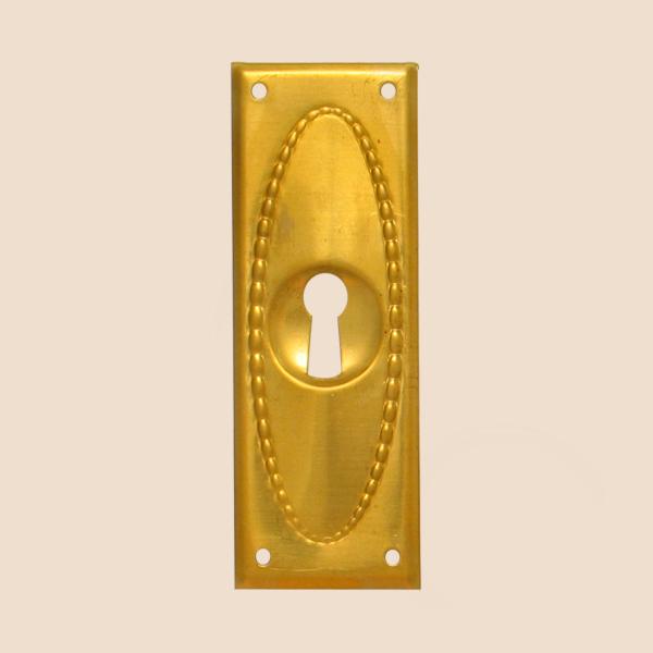 Jugendstil Möbelschild geprägt - Messing patiniert - 32 x 85 mm der Serie JU018 Bild1 Jugendstil Möbelschild Messing MPA 32 x 85mm mit Schlüsselloch Serie JU018 Bild1