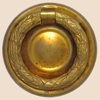 Klassizismus Möbelschild geprägt Messing MMA D45mm mit Griff Serie KL002 Bild1
