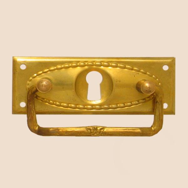 Jugendstil Möbelschild geprägt Messing MMA 70 x 28mm mit Griff und Schlüsselloch Serie JU018 Bild1
